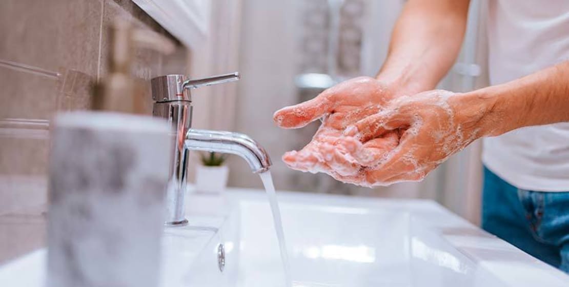 руки в мыле